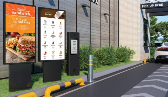 Industrial Grade Outdoor LCD Touchscreen Monitor 86 inches Display High Brightness With Optical Bonding