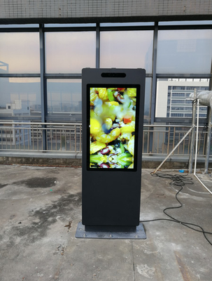 2000nits Outdoor Lcd Digital Signage 3840x2160 VGA HDMI For Park